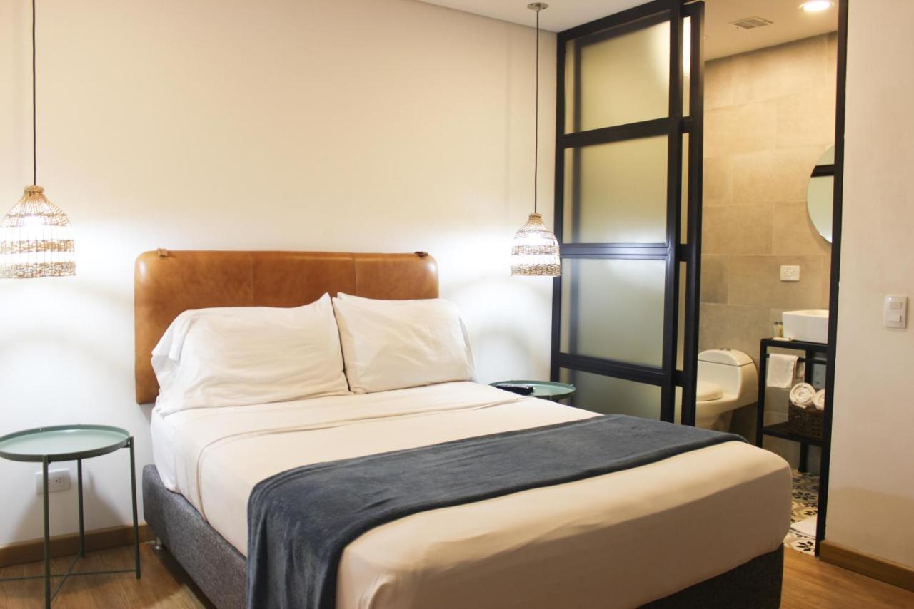 574 Hotel 메딜린 외부 사진