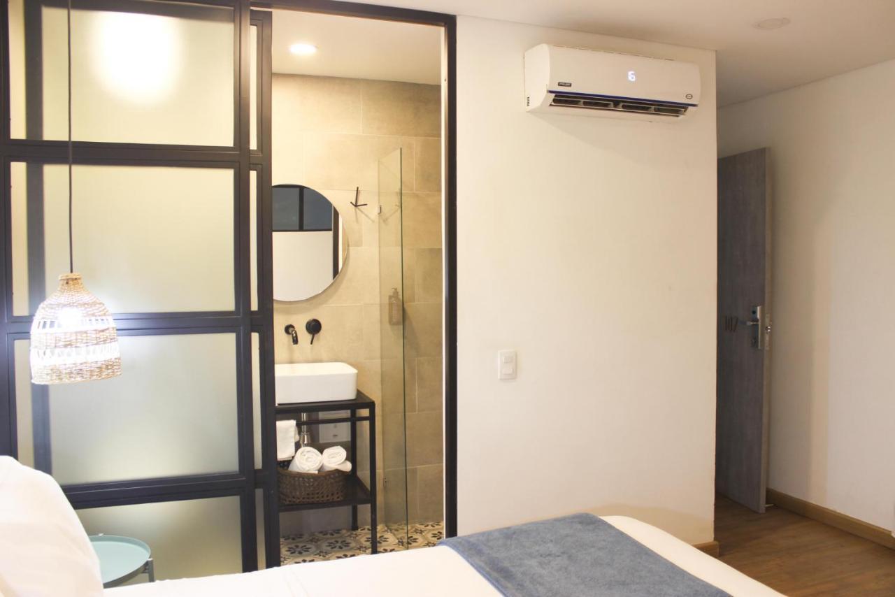 574 Hotel 메딜린 외부 사진