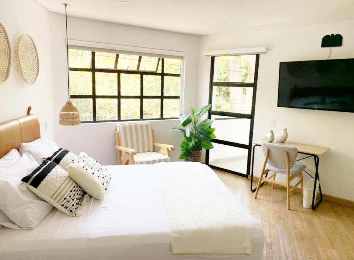 574 Hotel 메딜린 외부 사진
