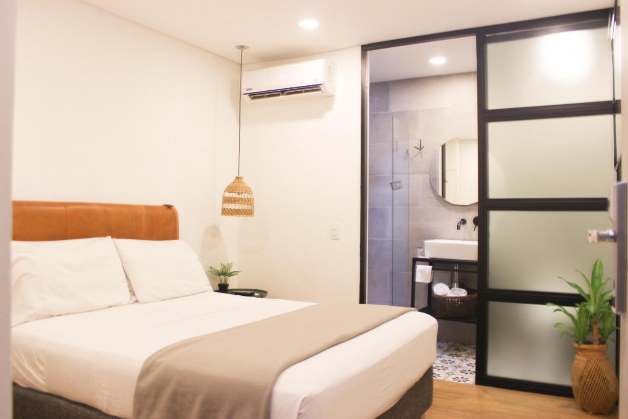 574 Hotel 메딜린 외부 사진