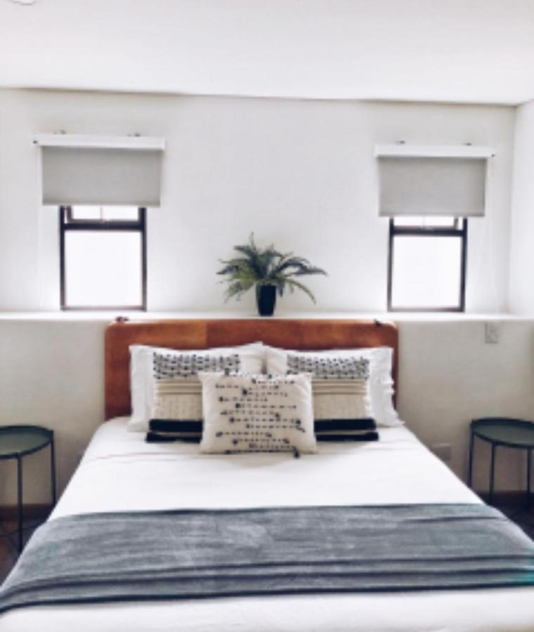 574 Hotel 메딜린 외부 사진