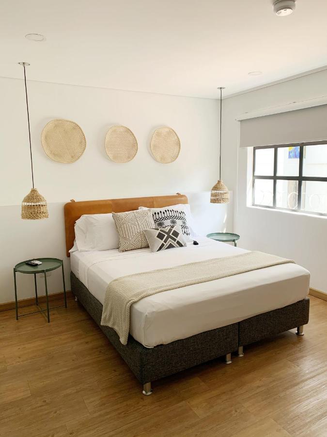 574 Hotel 메딜린 외부 사진